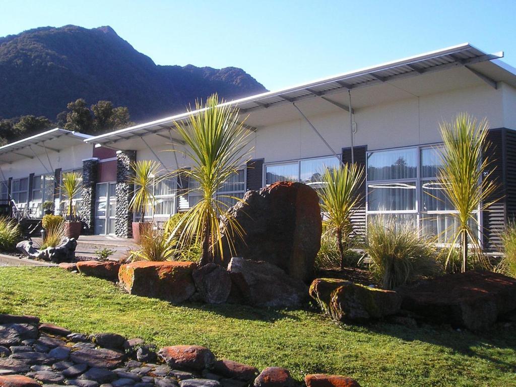 The Westhaven Motel Fox Glacier Exterior foto