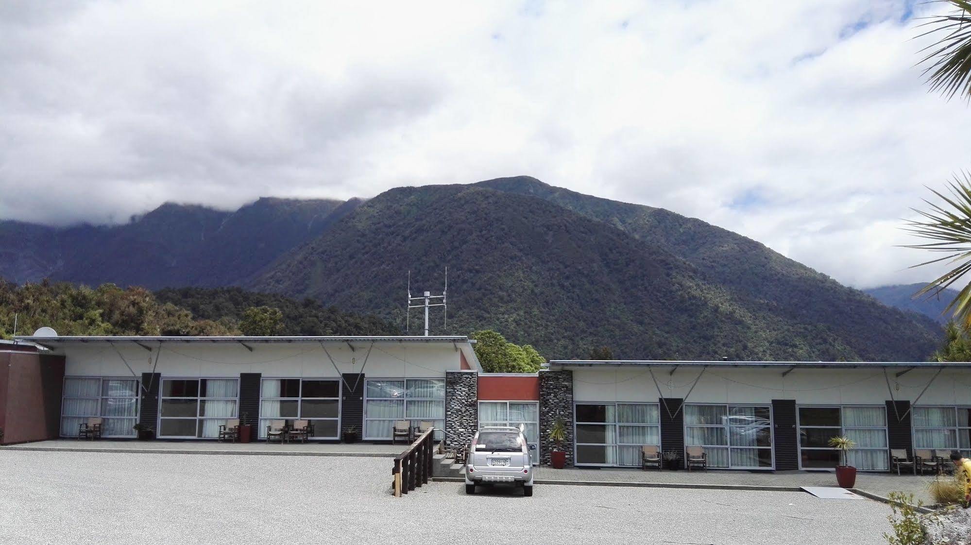 The Westhaven Motel Fox Glacier Exterior foto